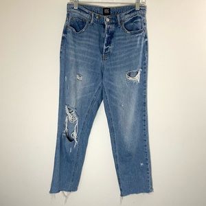 BDG Slim Straight Distressed Jeans Urban Outfitters Size 28